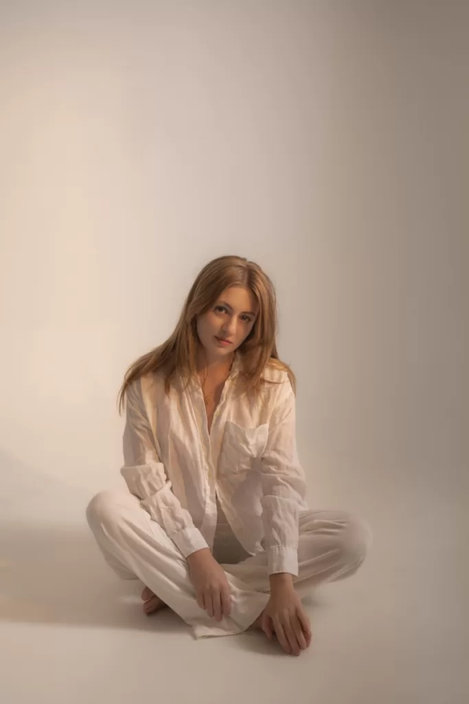 sesje kobiece warszawa, sesja kobieca w studiu, sesja zmysłowa, fotograf kobiecy