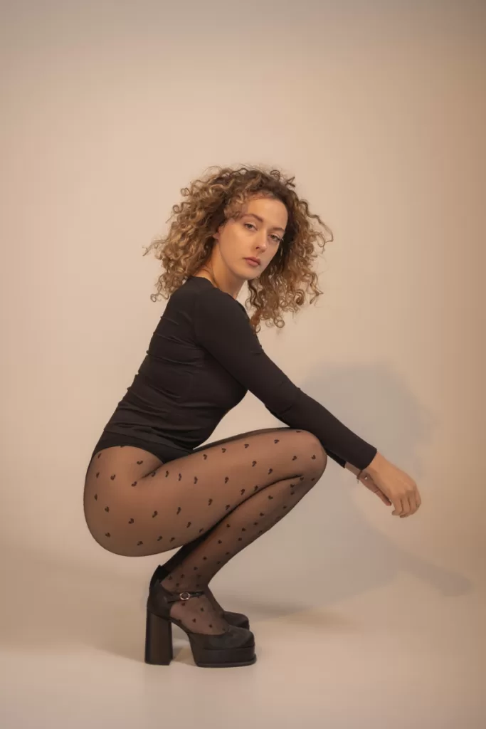 sesje kobiece warszawa, sesja kobieca w studiu