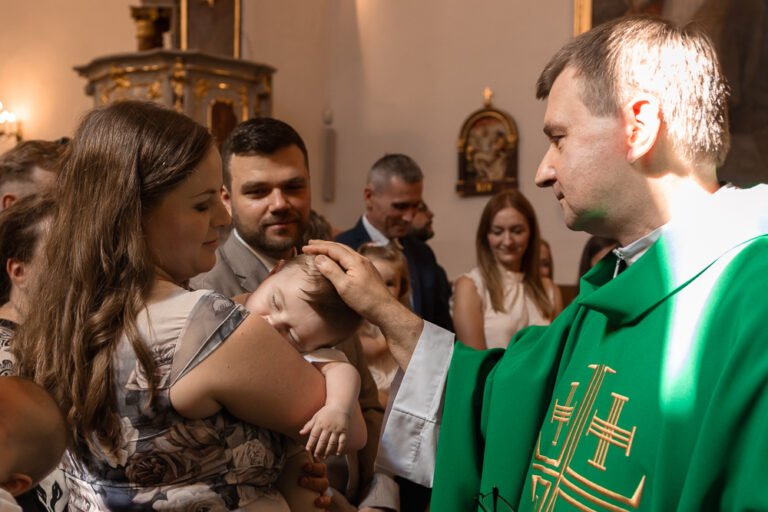 Read more about the article Chrzest Święty Piotrusia | Piaseczno